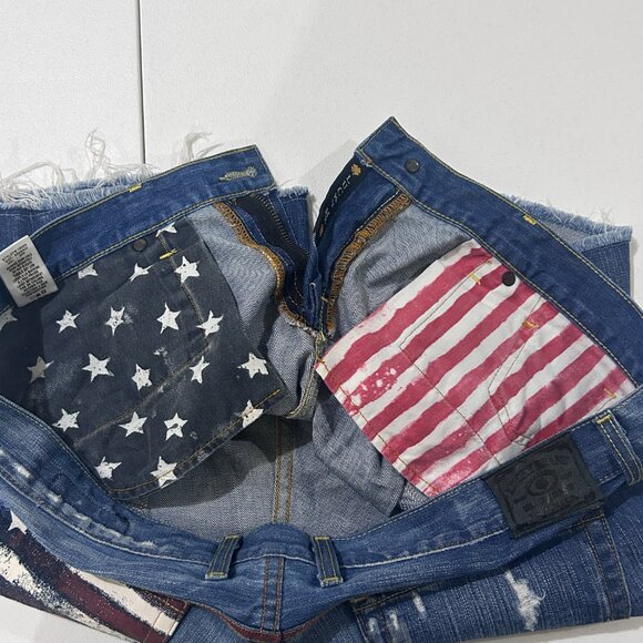 Lucky Brand Shorts Womens 18/34 Riley Legend Distressed USA Patch Peace Flag - Picture 5 of 16